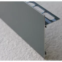 Profilé Terrasse Alu Sablé Gris Anthracite 2,5m H.82mm H.82mm Ep.21mm