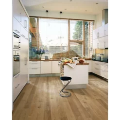 Parquet Chêne COMMODITY Brossé Huilé Naturel 14x190x1900mm -magasin de décoration de meubles Photo dambiance 3 1217265